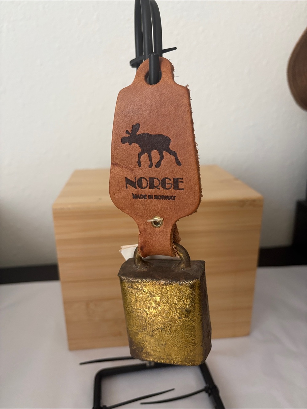 Norway Leather Moose Tag Bell – Brown and Gold.